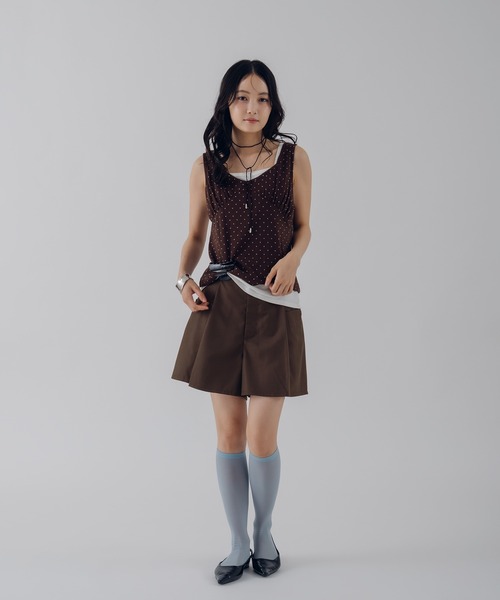 MUHET(ミュエータ)の「tuck short pants / タックショートパンツ(その他パンツ・レディース・ブラウン/ブラック・LARGE/SMALL/MEDIUM)」の14枚目の写真