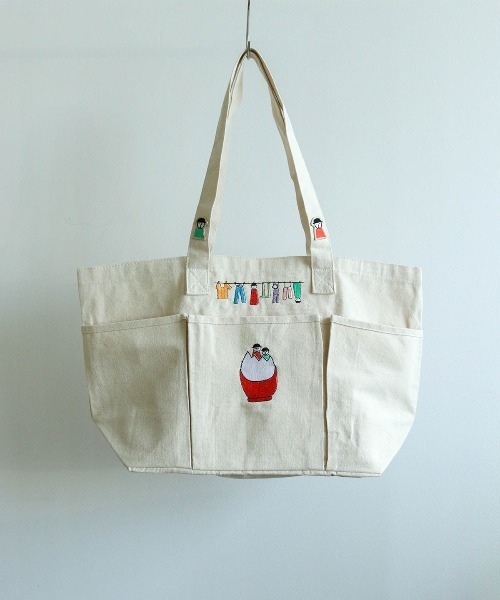 CASA PICONE(カーサピッコーネ)の「刺繍BIGトートバッグ(トートバッグ・レディース・ブルー/レッド/ブラック・FREE)」の1枚目の写真