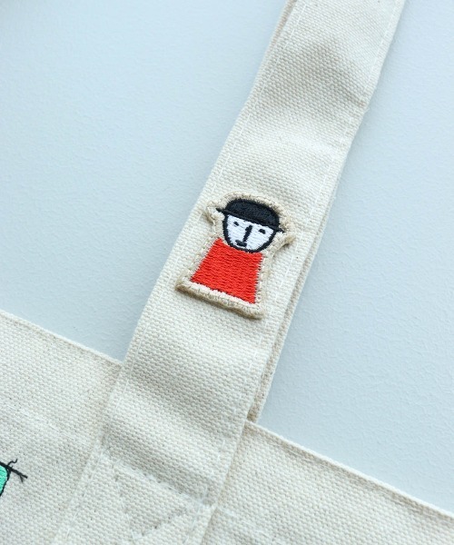 CASA PICONE(カーサピッコーネ)の「刺繍BIGトートバッグ(トートバッグ・レディース・ブルー/レッド/ブラック・FREE)」の9枚目の写真