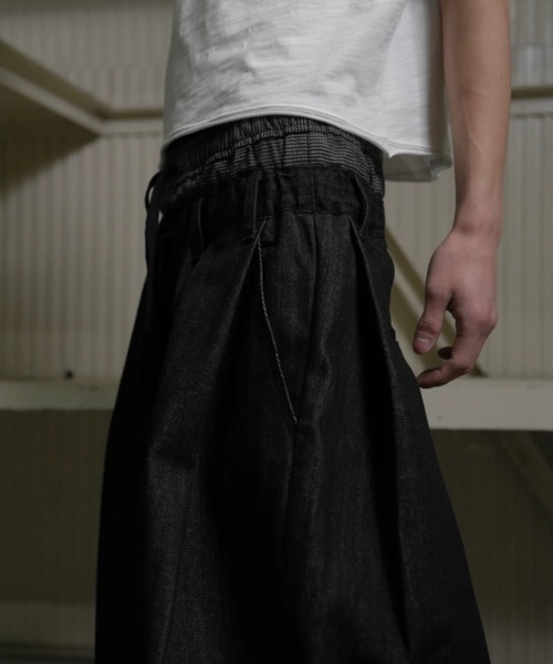 Lee fi Ne(リファイン)の「【Lee fi Ne】Herringbone Layered Baggy Jeans / 【リファイン】ヘリンボーンレイヤードバギージーンズ<着用動画あり>(デニムパンツ・メンズ・ブラック・01/02)」の17枚目の写真