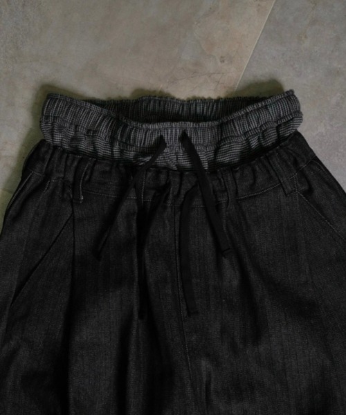 Lee fi Ne(リファイン)の「【Lee fi Ne】Herringbone Layered Baggy Jeans / 【リファイン】ヘリンボーンレイヤードバギージーンズ<着用動画あり>(デニムパンツ・メンズ・ブラック・01/02)」の8枚目の写真