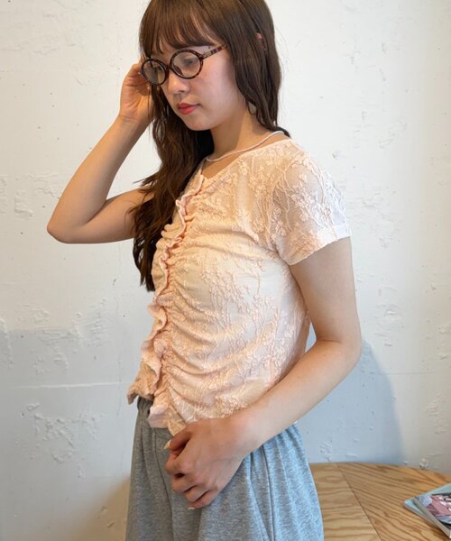 w closet(ダブルクローゼット)の「なみなみジャガードレースT カーディガン 夏服(Tシャツ/カットソー・レディース・ブラック/オフホワイト/ブラウン/サックスブルー/ピンク・FREE)」の9枚目の写真