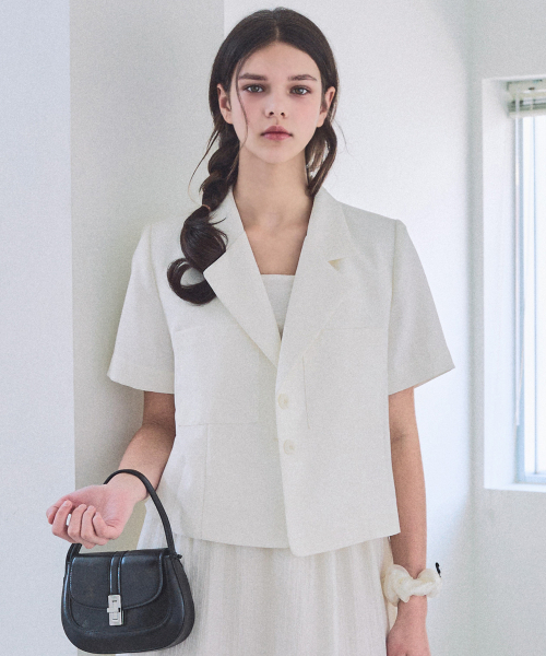 SLOWLOLLI(スローローリ)の「Double pocket linen blend jacket_3 Colors(テーラードジャケット・レディース・Beige/ブラック/アイボリー・FREE)」の4枚目の写真