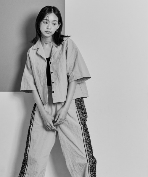 W:Huku(フーク)の「撥水 サファリ シャツ ジャケット(シャツ/ブラウス・レディース・ベージュ系その他/ブラック/グレー・M/L)」の17枚目の写真