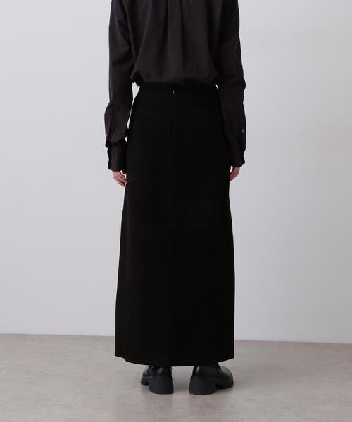 YLEVE(イレーヴ)の「YLEVE / SHEEP SUEDE LEATHER SKIRT(スカート・レディース・ブラック・2/1/0)」の4枚目の写真
