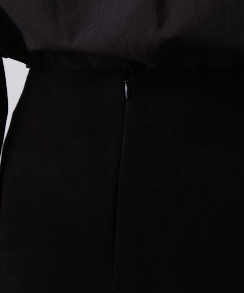 YLEVE(イレーヴ)の「YLEVE / SHEEP SUEDE LEATHER SKIRT(スカート・レディース・ブラック・2/1/0)」の5枚目の写真