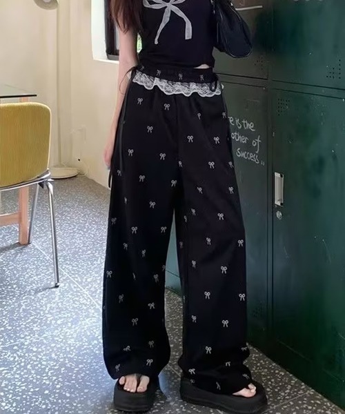 AsheKsha(アシクシャ)の「リボン付きハイウエスト・ルーズフィット・ドレープ感あるワイドパンツ(その他パンツ・レディース・ブラック/ホワイト・F)」の12枚目の写真