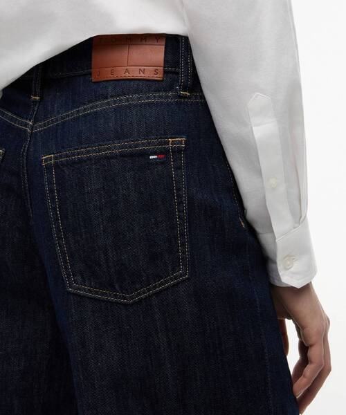 tommy jeans(トミー ジーンズ)の「ハイライズワイドジーンズ(デニムパンツ・レディース・ブルー・27inch/26inch/25inch)」の2枚目の写真