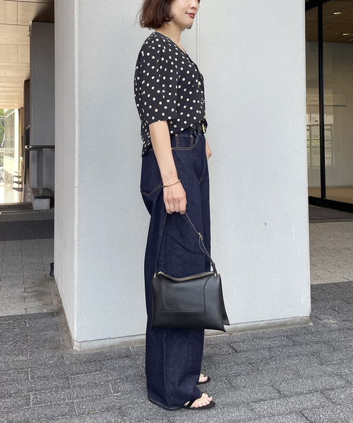 journal standard L'essage(ジャーナルスタンダードレサージュ)の「IPEKERドットタックスリーブシャツ(シャツ/ブラウス・レディース・ブラック系その他・FREE)」の7枚目の写真