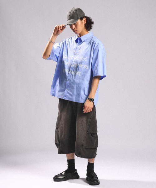 RAGEBLUE（レイジブルー）の「LETTERED LOGO STRIPE LOOSE SHIRTS/レタードロゴストライプルーズシャツ（シャツ/ブラウス・メンズ・その他5/ライトブルー・LARGE/MEDIUM）」の10枚目の写真