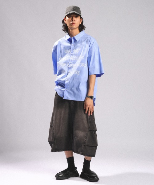 RAGEBLUE（レイジブルー）の「LETTERED LOGO STRIPE LOOSE SHIRTS/レタードロゴストライプルーズシャツ（シャツ/ブラウス・メンズ・その他5/ライトブルー・LARGE/MEDIUM）」の9枚目の写真