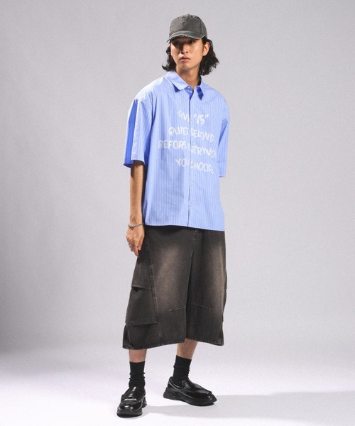 RAGEBLUE（レイジブルー）の「LETTERED LOGO STRIPE LOOSE SHIRTS/レタードロゴストライプルーズシャツ（シャツ/ブラウス・メンズ・その他5/ライトブルー・LARGE/MEDIUM）」の11枚目の写真