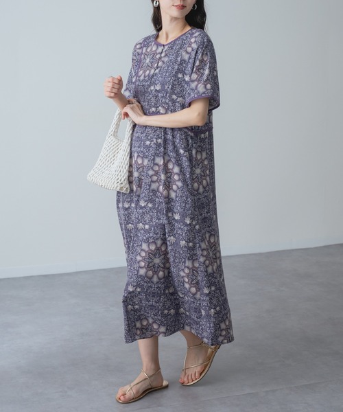 refinedworks(リファインドワークス)の「【refinedworks】一枚でサマになる ダマスク柄 パイピング ワンピース(ワンピース・レディース・ブラック/パープル・FREE)」の13枚目の写真