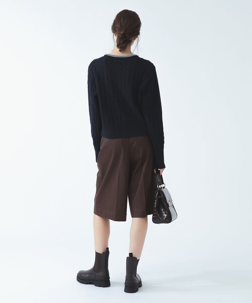 Ray BEAMS(レイビームス)の「【別注】FRED PERRY / ケーブル ニット カーディガン 〈26AW 寒暖差対策 着回し 〉(カーディガン/ボレロ・レディース・ブラック/ネイビー/ホワイト系その他・10)」の14枚目の写真