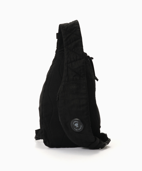 C.P. COMPANY(シーピーカンパニー)の「C.P.Company / シーピーカンパニー ACC BACK PACK IN NYLON B(ショルダーバッグ・メンズ・ブラック・FREE)」の3枚目の写真
