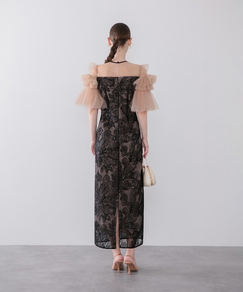 Leja(レジャ)の「【LEJA】ビッグフラワースパンコールチュールボリュームスリーブパイピングIラインワンピースドレス美脚効果結婚式 パーティードレス 成人式 二次会 同窓会 お呼ばれ オケージョン 20代 30代(ドレス・レディース・ブラック/グレー・MEDIUM/SMALL)」の8枚目の写真
