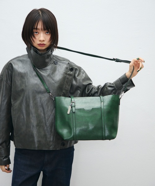 TONER（トナー）の「2WAYヴィンテージライクショルダーバッグ（ショルダーバッグ・レディース・グレー/ネイビー/ブラック/ブラウン/サックスブルー/レッド/ピンク/グリーン・FREE）」の16枚目の写真