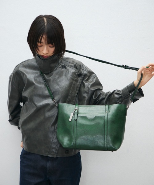 TONER（トナー）の「2WAYヴィンテージライクショルダーバッグ（ショルダーバッグ・レディース・グレー/ネイビー/ブラック/ブラウン/サックスブルー/レッド/ピンク/グリーン・FREE）」の19枚目の写真