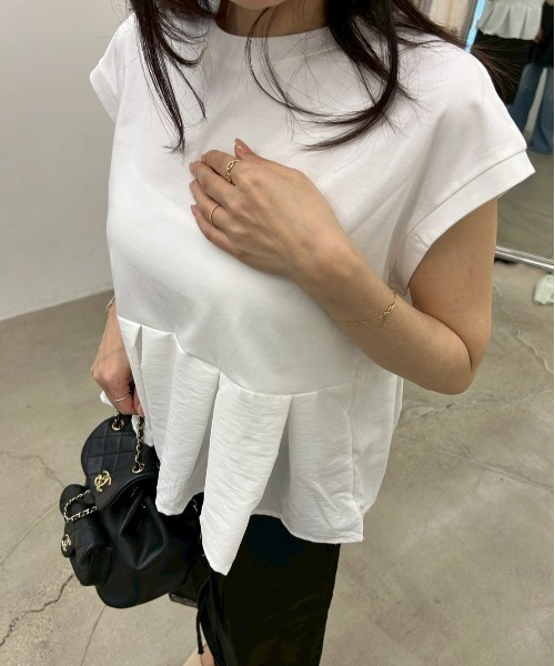Chick(チック)の「タックフレア切り替えトップス(Tシャツ/カットソー・レディース・ホワイト/ブラック・FREE)」の12枚目の写真