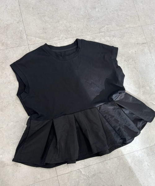 Chick(チック)の「タックフレア切り替えトップス(Tシャツ/カットソー・レディース・ホワイト/ブラック・FREE)」の19枚目の写真