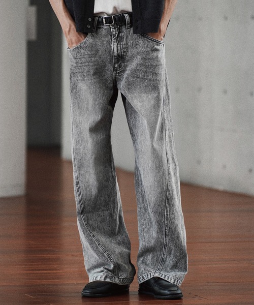 WYM LIDNM(ウィム バイ リドム)の「VINTAGE WASHED CURVED DENIM -SLIM FIT-(デニムパンツ・メンズ・ブルー系/インディゴブルー/ブラック系/グレー・XS/L/S/M)」の2枚目の写真