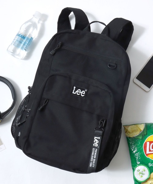 Lee(リー)の「Lee/リー 撥水 ロゴ ワンポイント刺繍 フロントメッシュ テープチャーム付き バックパック/リュックサック/大容量 約23L/レディース メンズ(バックパック/リュック・レディース・ブラック×ホワイト/ブラック×パープル/ブラック×グリーン/ブラック×ピンク/ブラック×ブラック・FREE)」の2枚目の写真
