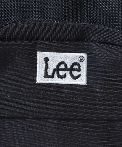 Lee(リー)の「Lee/リー 撥水 ロゴ ワンポイント刺繍 フロントメッシュ テープチャーム付き バックパック/リュックサック/大容量 約23L/レディース メンズ(バックパック/リュック・レディース・ブラック×ホワイト/ブラック×パープル/ブラック×グリーン/ブラック×ピンク/ブラック×ブラック・FREE)」の16枚目の写真