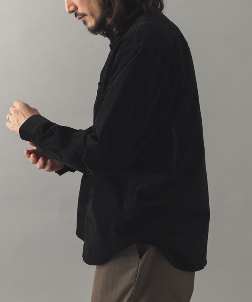 ITEMS URBANRESEARCH(アイテムズ アーバンリサーチ)の「ストレッチコーデュロイ レギュラーカラーシャツ(シャツ/ブラウス・メンズ・オリーブ/チャコールグレー/ダークブラウン/ブラック・MEDIUM/LARGE)」の20枚目の写真