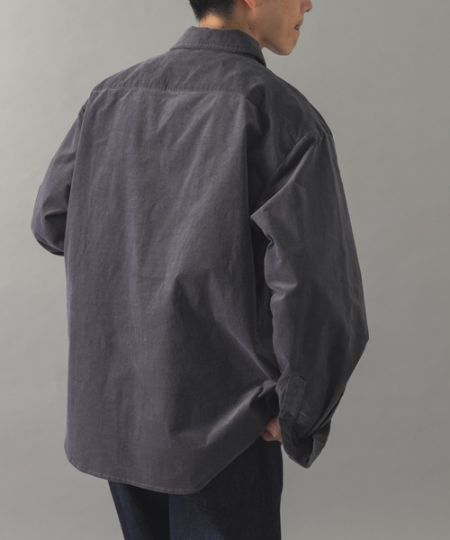 ITEMS URBANRESEARCH(アイテムズ アーバンリサーチ)の「ストレッチコーデュロイ レギュラーカラーシャツ(シャツ/ブラウス・メンズ・オリーブ/チャコールグレー/ダークブラウン/ブラック・MEDIUM/LARGE)」の15枚目の写真