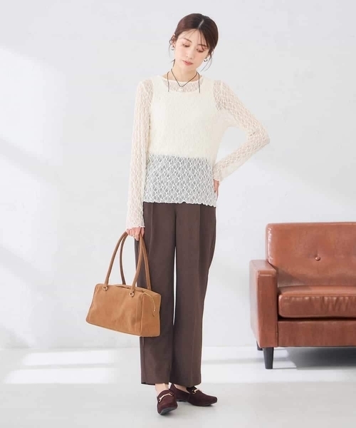 a.v.v(アーヴェヴェ)の「ストレッチ レース トップス(Tシャツ/カットソー・レディース・アイボリー/ブラック・38/40)」の4枚目の写真