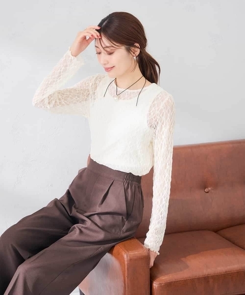 a.v.v(アーヴェヴェ)の「ストレッチ レース トップス(Tシャツ/カットソー・レディース・アイボリー/ブラック・38/40)」の11枚目の写真