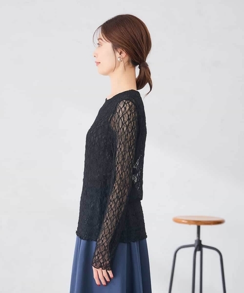 a.v.v(アーヴェヴェ)の「ストレッチ レース トップス(Tシャツ/カットソー・レディース・アイボリー/ブラック・38/40)」の21枚目の写真