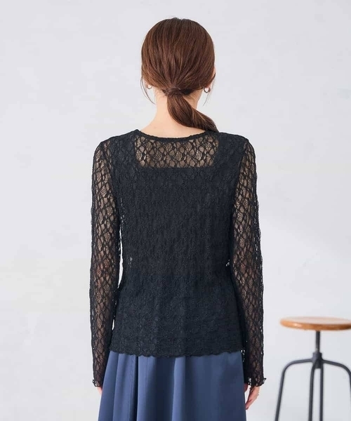 a.v.v(アーヴェヴェ)の「ストレッチ レース トップス(Tシャツ/カットソー・レディース・アイボリー/ブラック・38/40)」の22枚目の写真