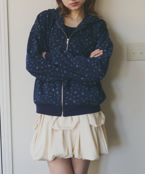 idem(イデム)の「heart frill hoodie / フリルデザインパーカー(パーカー・レディース・その他2/ダークグレー/その他1・FREE)」の7枚目の写真