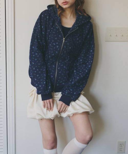 idem(イデム)の「heart frill hoodie / フリルデザインパーカー(パーカー・レディース・その他2/ダークグレー/その他1・FREE)」の6枚目の写真