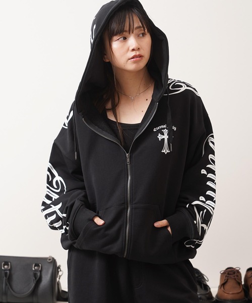 1111clothing(ワンフォークロージング)の「【セットアップ対応】捲縮裏毛 レタリング ZIPパーカー / Crimp French Terry Lettering Zip-Up Hoodie(パーカー・メンズ・ブラック/アッシュ・M/L)」の11枚目の写真
