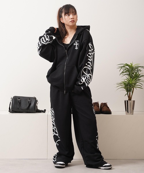1111clothing(ワンフォークロージング)の「【セットアップ対応】捲縮裏毛 レタリング ZIPパーカー / Crimp French Terry Lettering Zip-Up Hoodie(パーカー・メンズ・ブラック/アッシュ・M/L)」の12枚目の写真