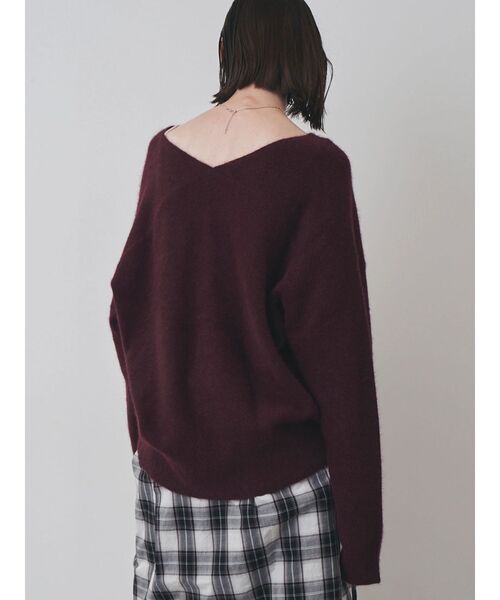 ELENDEEK(エレンディーク)の「FOX WOOL V NECK KT(ニット/セーター・レディース・アイボリー/モカ/ボルドー・FREE)」の11枚目の写真