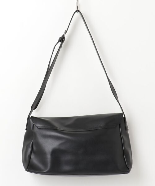 INNOCENT(イノセント)の「【BAG1】レディース ショルダーバッグ PUレザー フラップバッグ(ショルダーバッグ・レディース・ブラック・FREE)」の14枚目の写真