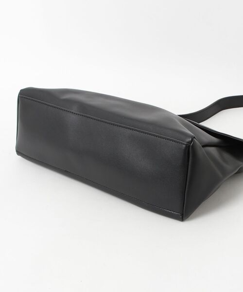 INNOCENT(イノセント)の「【BAG1】レディース ショルダーバッグ PUレザー フラップバッグ(ショルダーバッグ・レディース・ブラック・FREE)」の15枚目の写真