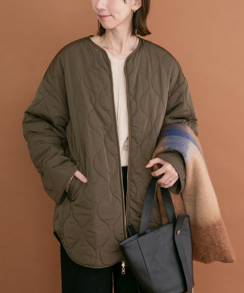 ITEMS URBANRESEARCH(アイテムズ アーバンリサーチ)の「2WAYリバーシブル中綿ブルゾン(ブルゾン・レディース・カーキ/ブラック・FREE)」の1枚目の写真