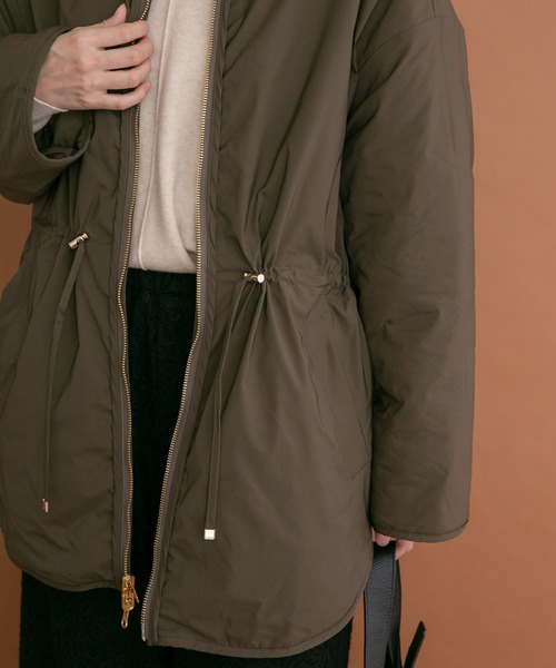 ITEMS URBANRESEARCH(アイテムズ アーバンリサーチ)の「2WAYリバーシブル中綿ブルゾン(ブルゾン・レディース・カーキ/ブラック・FREE)」の5枚目の写真