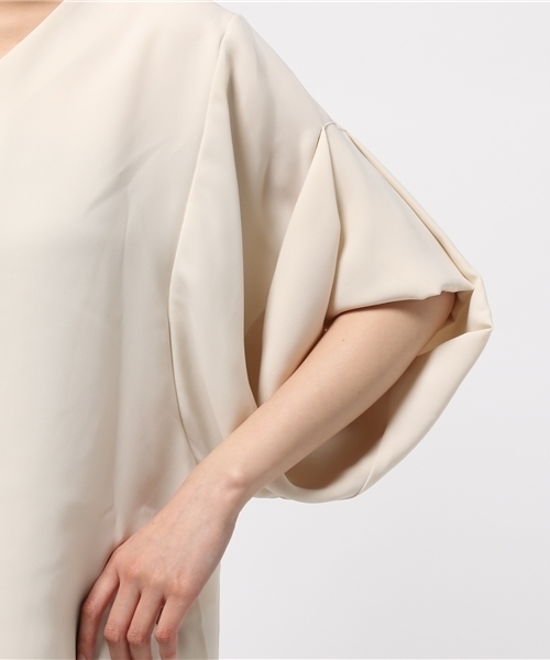 UNITED TOKYO（ユナイテッドトウキョウ）の「デザインスリーブトップ（シャツ/ブラウス・レディース・ブラック/カーキ/ホワイト/ベージュ/ネイビー/オフホワイト/ブラウン・FREE）」の10枚目の写真
