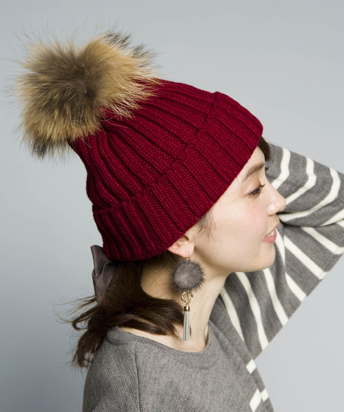 PLAIN CLOTHING（プレーンクロージング）の「リアルファーポンポンニットキャップ【PLAIN CLOTHING】（ニットキャップ/ビーニー・レディース・ベージュ/ネイビー/ホワイト/ボルドー/グレー/ブラック/アイボリー・FREE）」の19枚目の写真