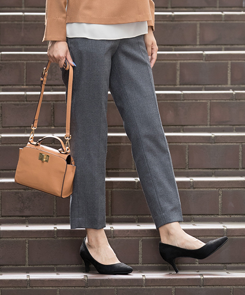 NATURAL BEAUTY BASIC（ナチュラルビューティーベーシック）の「2/60サキソニーパンツ（その他パンツ・レディース・ブラック/グレー系その他/グレー・SMALL/MEDIUM/LARGE/X-SMALL）」の3枚目の写真