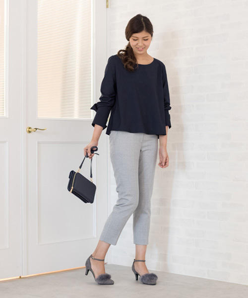 NATURAL BEAUTY BASIC（ナチュラルビューティーベーシック）の「2/60サキソニーパンツ（その他パンツ・レディース・ブラック/グレー系その他/グレー・SMALL/MEDIUM/LARGE/X-SMALL）」の9枚目の写真