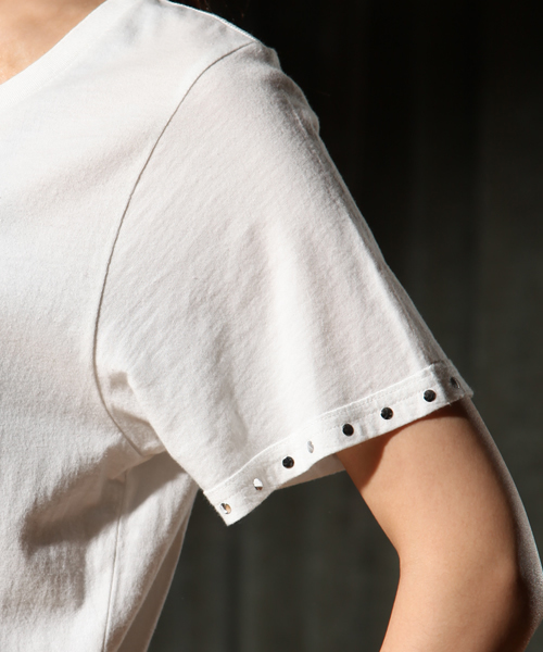 HYSTERIC GLAMOUR（ヒステリックグラマー）の「HYSTERIC BEAR ホットフィットスタッズ付ビッグT-SH（Tシャツ/カットソー・レディース・ホワイト/ブラック・FREE）」の6枚目の写真