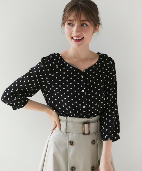 tocco closet（トッコ　クローゼット）の「肩リボンつきハートネックブラウス（シャツ/ブラウス・レディース・ライトグレー/オフホワイト/ブラック/ホワイト/ラベンダー/ピンクベージュ/ミント・M）」の4枚目の写真