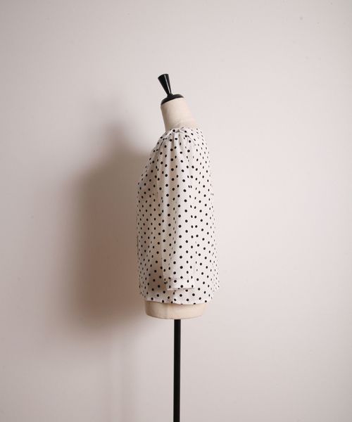 tocco closet（トッコ　クローゼット）の「肩リボンつきハートネックブラウス（シャツ/ブラウス・レディース・ライトグレー/オフホワイト/ブラック/ホワイト/ラベンダー/ピンクベージュ/ミント・M）」の20枚目の写真
