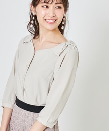 肩リボンつきハートネックブラウス